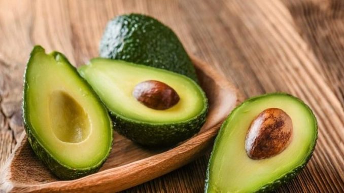 20 Amazing Health Benefits of Eating Avocados