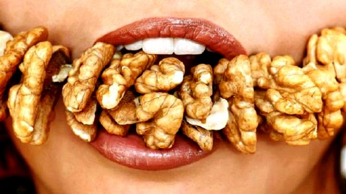 Eat 5 Walnuts And Wait 4 Hours: This Is What Will Happen To You!